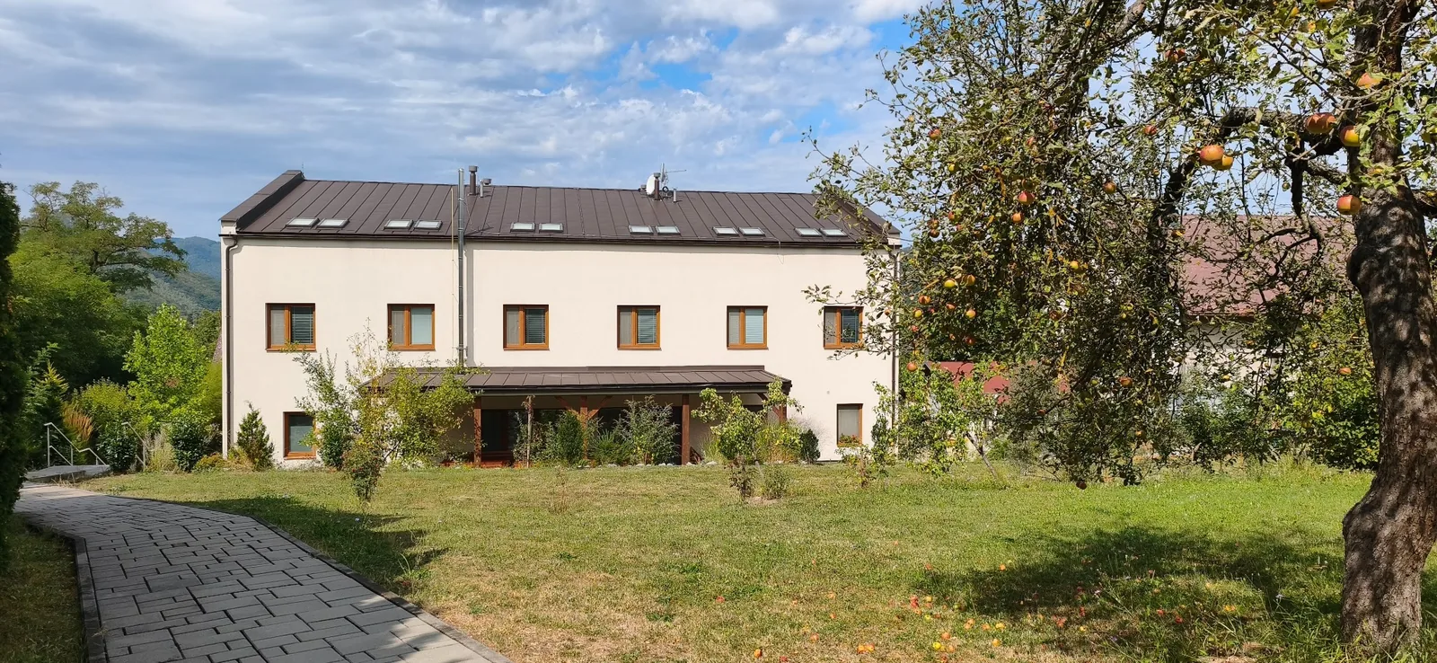 Pútnický dom bl. Anny Kolesárovej v Obišovciach